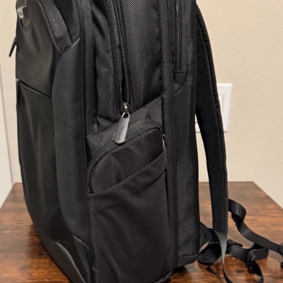 Targus Black Professional Backpack - Picture 8 of 9